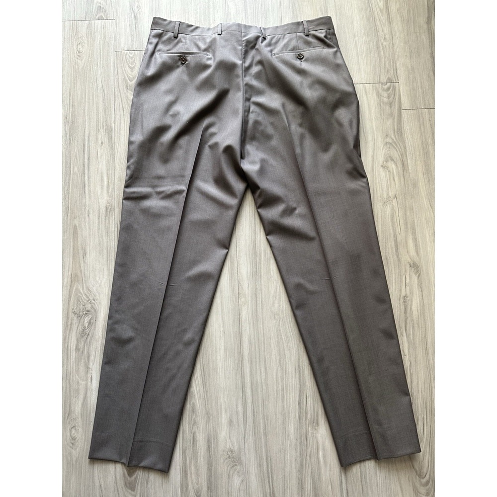 ARMANI  COLLEZIONI SU MISURA men's 2 piece suit.  Size  48L.      (s159) - Picture 13 of 16